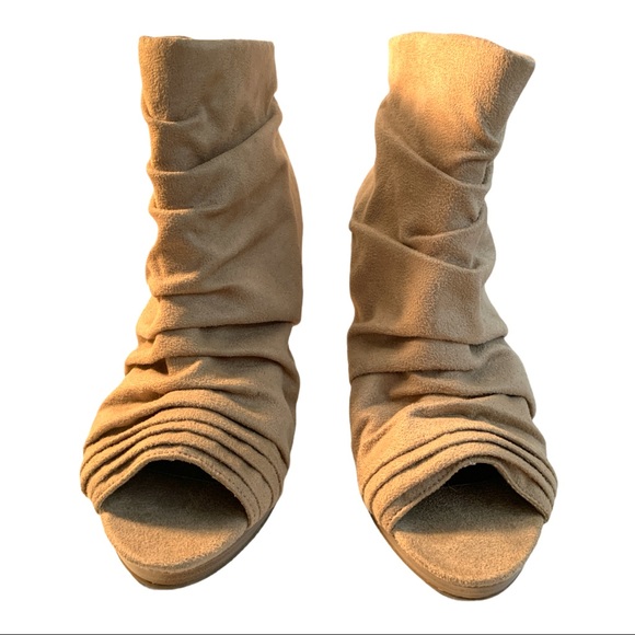 Fioni Faux Suede Open Toe Tan High Heel Zip Ankle Shoe - Picture 2 of 6